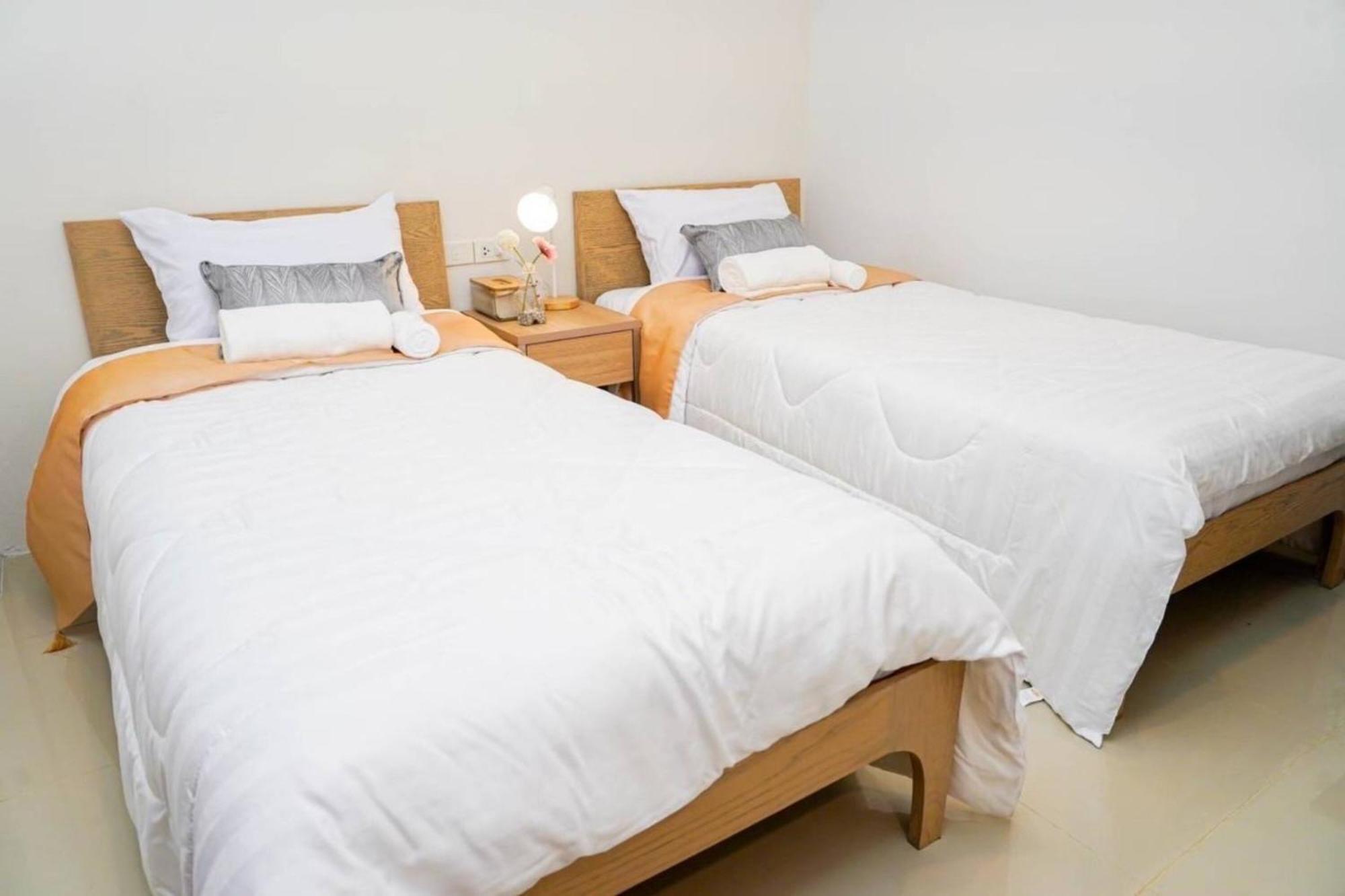 Bnb98 Silom Hotel Bangkok Exterior photo
