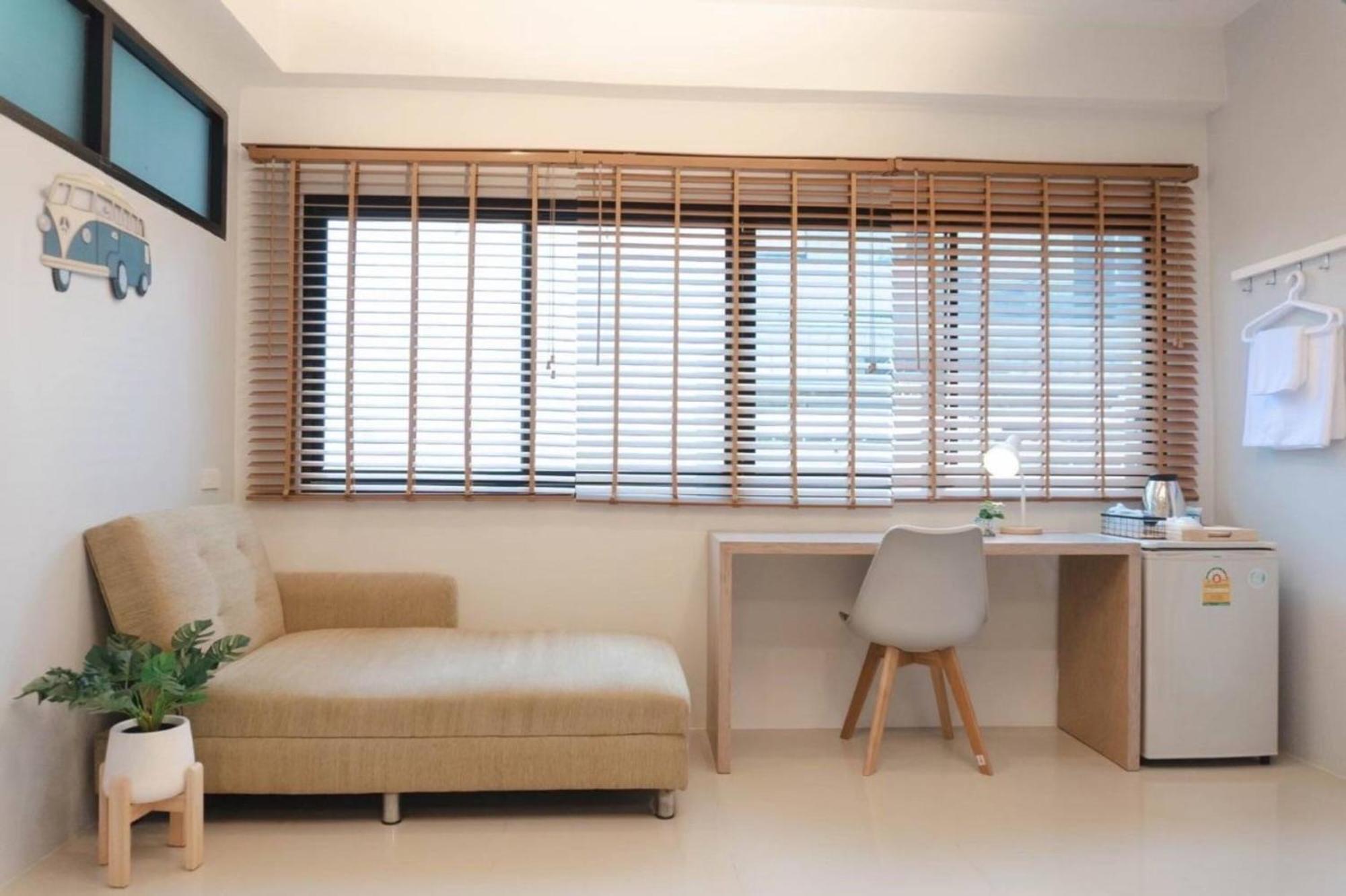 Bnb98 Silom Hotel Bangkok Exterior photo